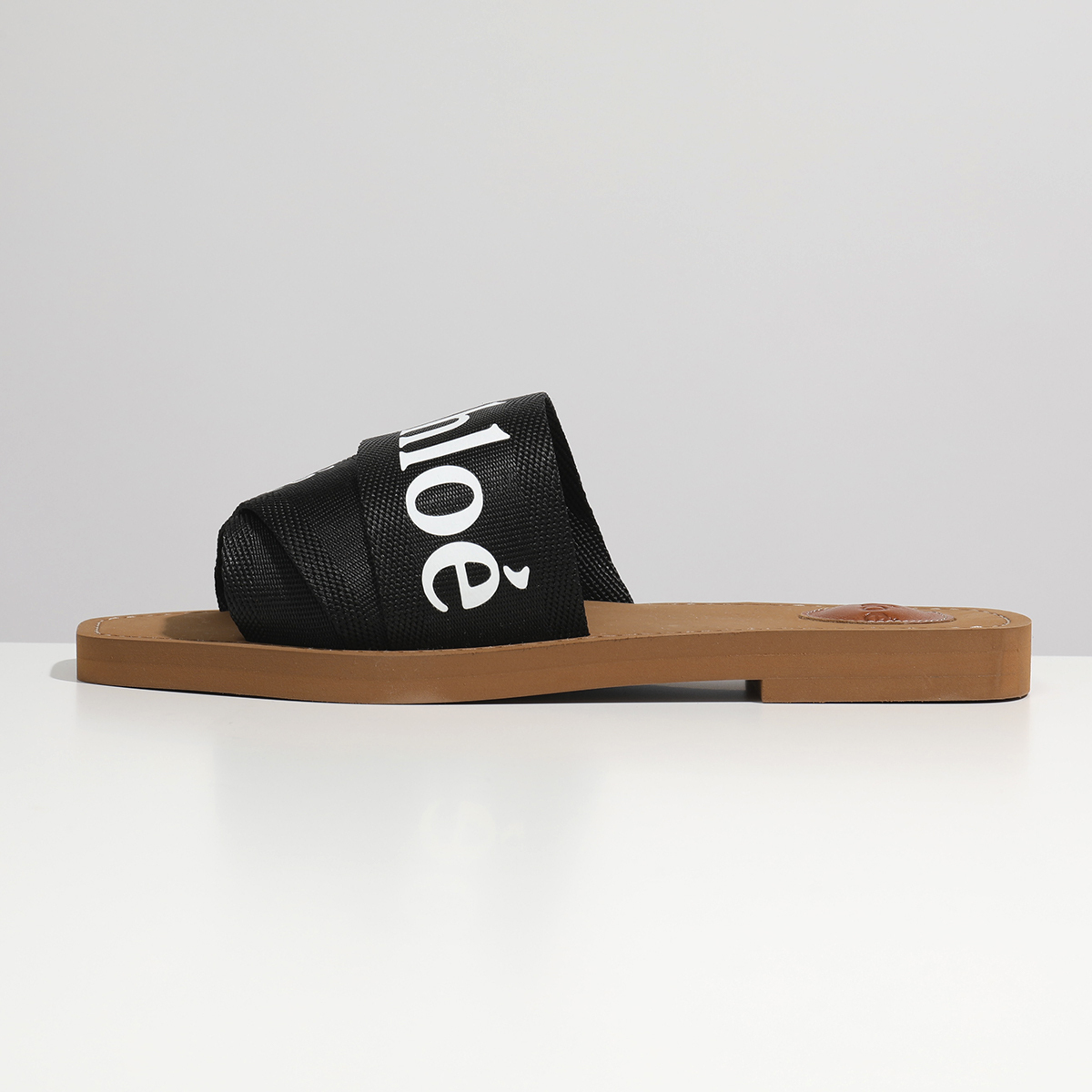 Chloe クロエ WOODY フラットミュールサンダル レディース BLACK WHITE 