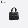 DIOR 大人気 LADY DIOR MEDIUM ミディアムバッグ 外せるストラップ付きハンドバッグ M0565BNGE_M900