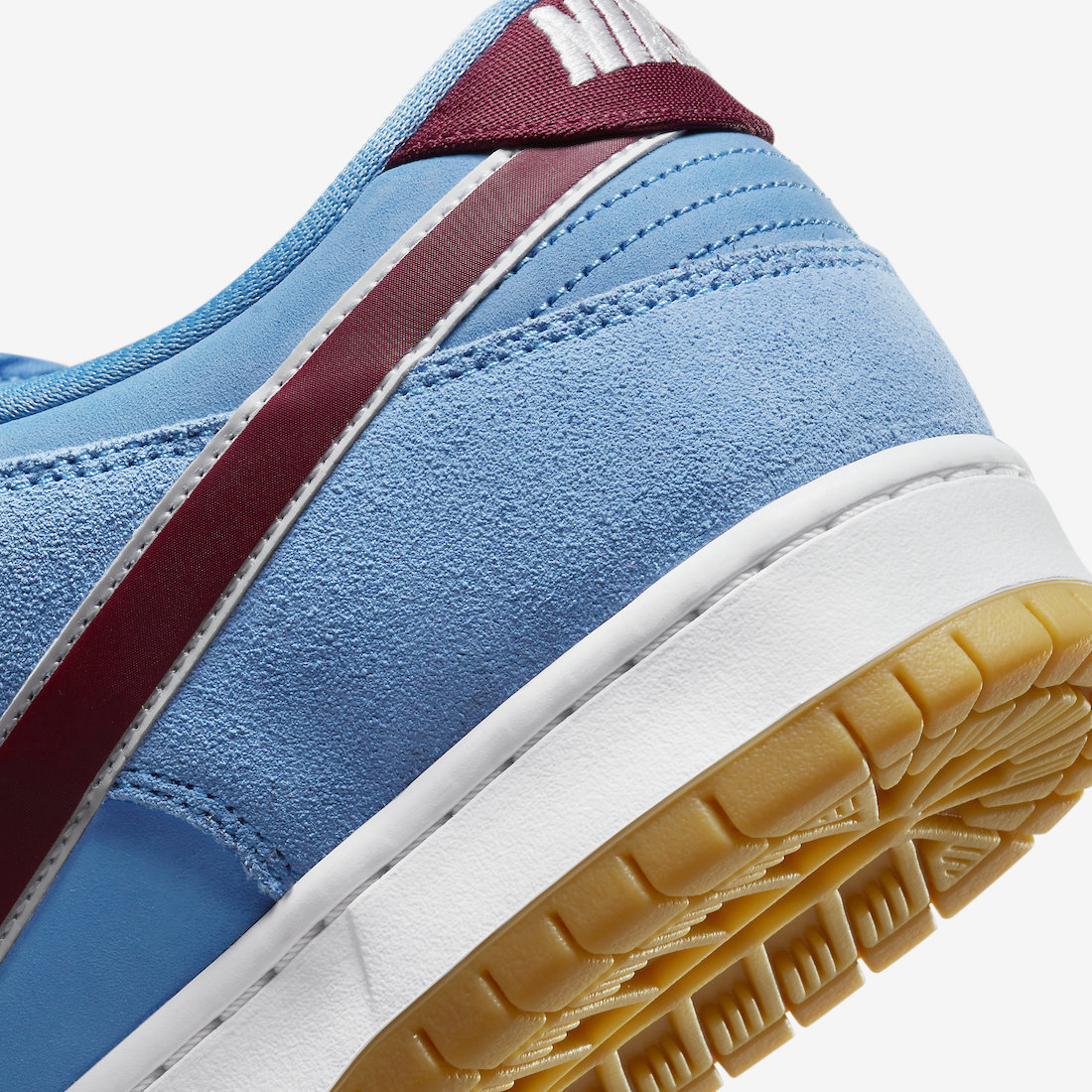 NIKE SB ダンクロー Valor Blue and Team Maroon