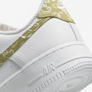 Nike★WMNS AIR FORCE 1 ’07 ESSENTIAL ペイズリー